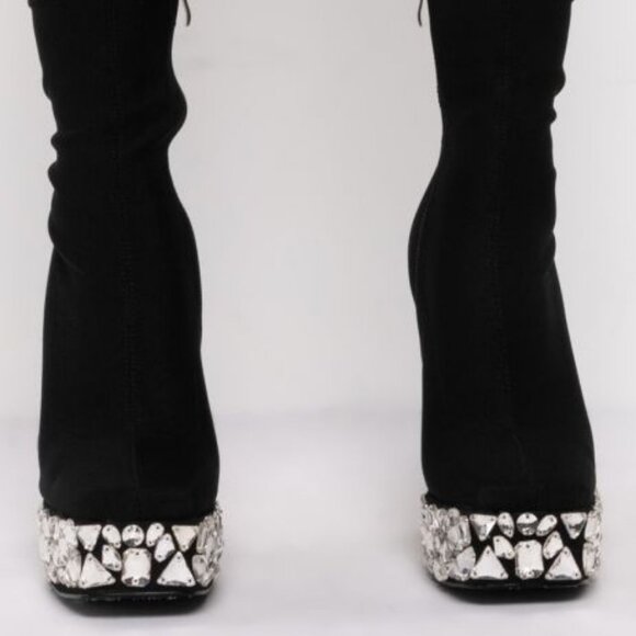 AZALEA WANG DIAMONDS WALK  RUNWAY CHUNKY BOOTIE IN BLACK ( BRAND NEW ) - Picture 4 of 7